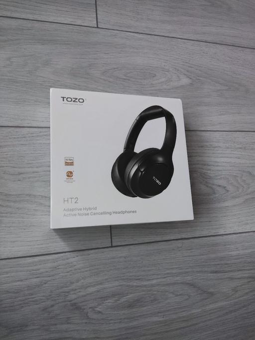 Buy & Sell Manor Park East London - Photos for TOZO HT2 wireless anc headphones ( Brand New)