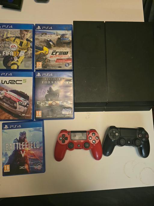Buy & Sell Waddon South East London - Photos for Ps4 with games and 2 controllers