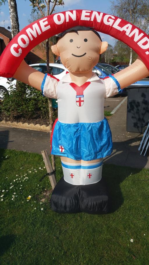 Buy & Sell Moons Moat North Industrial Estate Redditch - Photos for Blow up x2 large fans , ties,pin