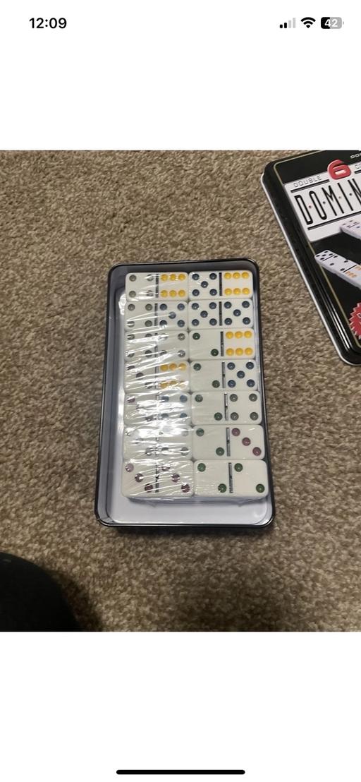 Buy & Sell Cross Green Leeds - Photos for Dominoes Coloured Spot Double 6 Dominoes Set