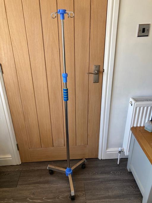 Buy & Sell Sedgley Dudley - Photos for Medical stand