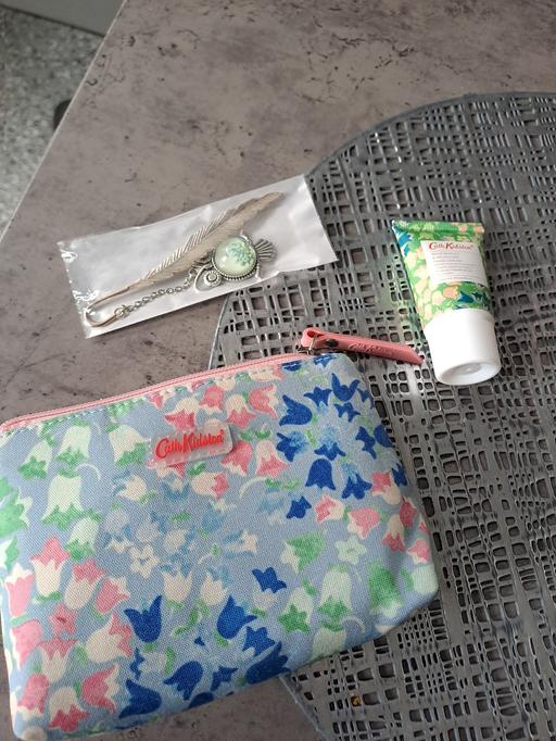 Buy & Sell Gleadless Valley Sheffield - Photos for cosmetic/handcream/bookmark