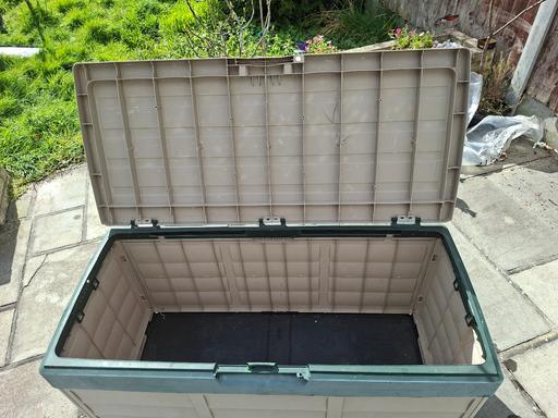Buy & Sell Becontree Heath East London - Photos for garden storage box