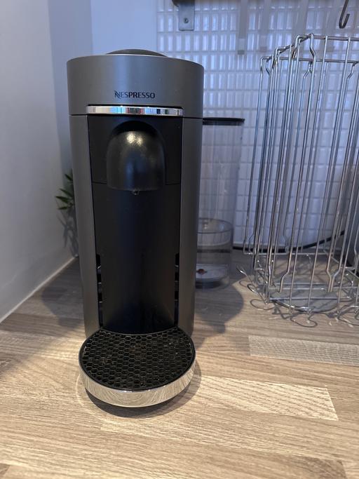 Buy & Sell Charing Cross Central London - Photos for Nespresso Vertuo machine like new!