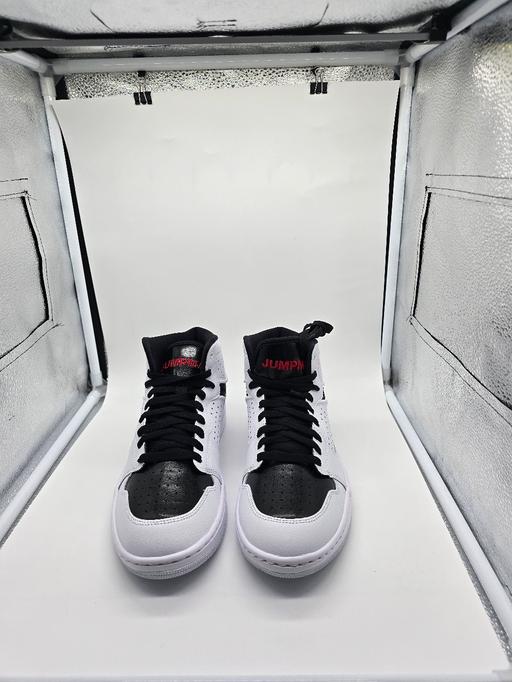 Buy & Sell Belle Vale Liverpool - Photos for New White and Black Nike Jumpman size 9