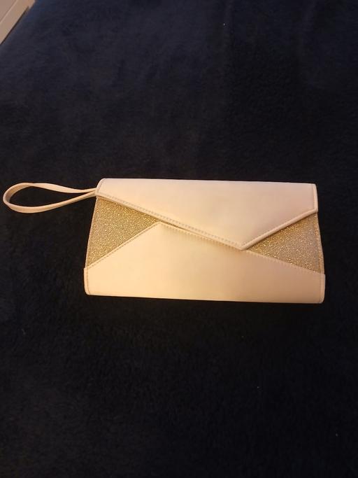 Buy & Sell Penn Wolverhampton - Photos for Debut clutch bag