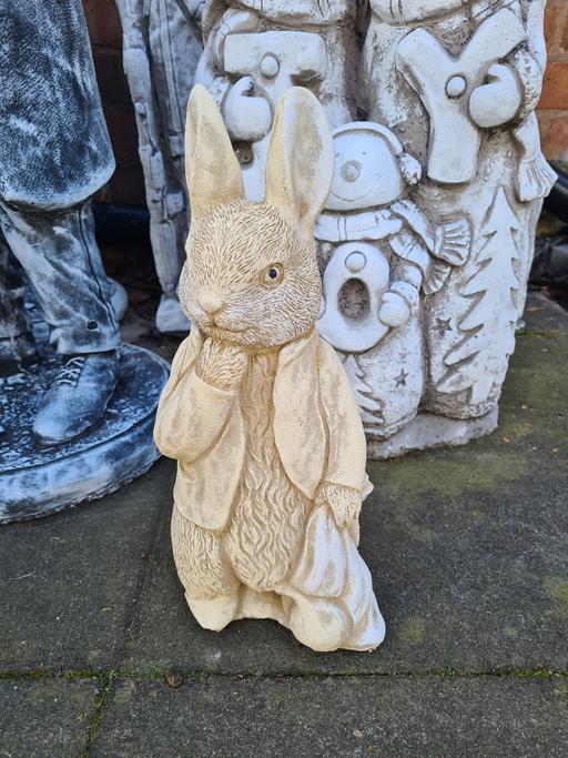 Buy & Sell Moseley Birmingham - Photos for Rabbit Statue