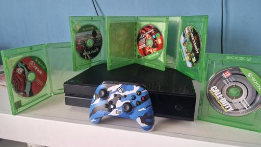 Buy & Sell Tottenham North London - Photos for Xbox 1