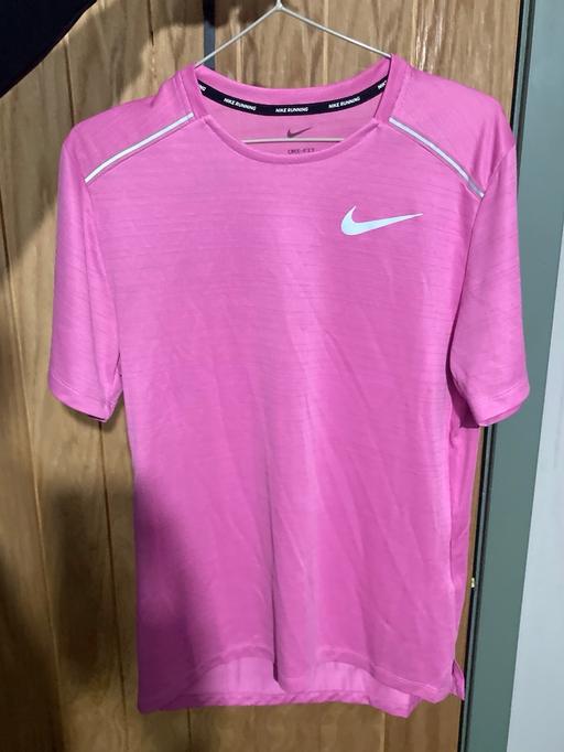 Buy & Sell Catshill Bromsgrove - Photos for Nike Dri-Fit T-Shirt