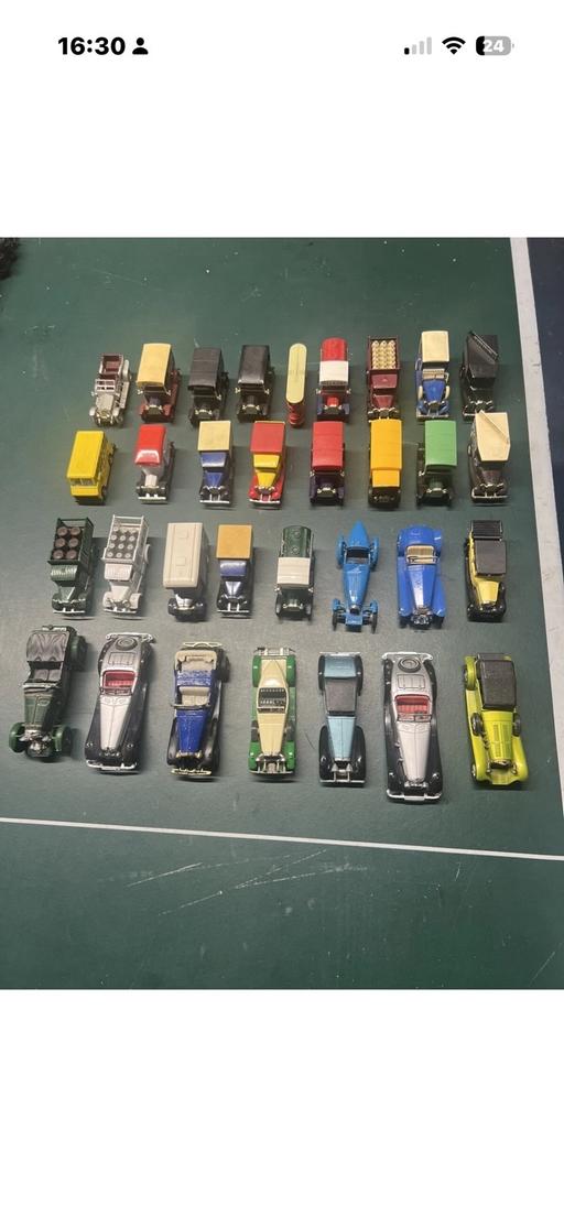 Buy & Sell Great Harwood Hyndburn - Photos for 32 x Assorted Die Cast Model Cars (Metal)