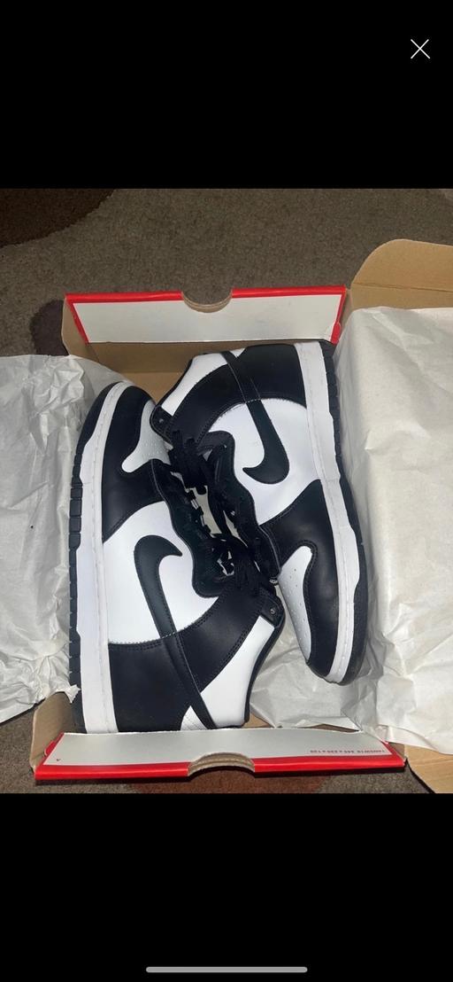 Buy & Sell St Luke`s Central London - Photos for Nike Panda Dunks High Top