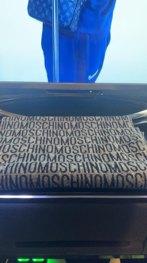 Buy & Sell Bradley Wolverhampton - Photos for Scarf