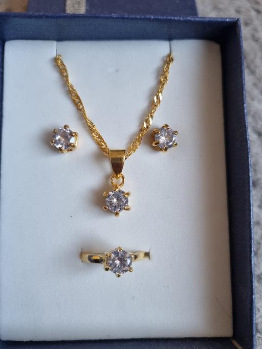 Buy & Sell Grafton Street Industrial Estate West Northamptonshire - Photos for New beautiful jewellery set