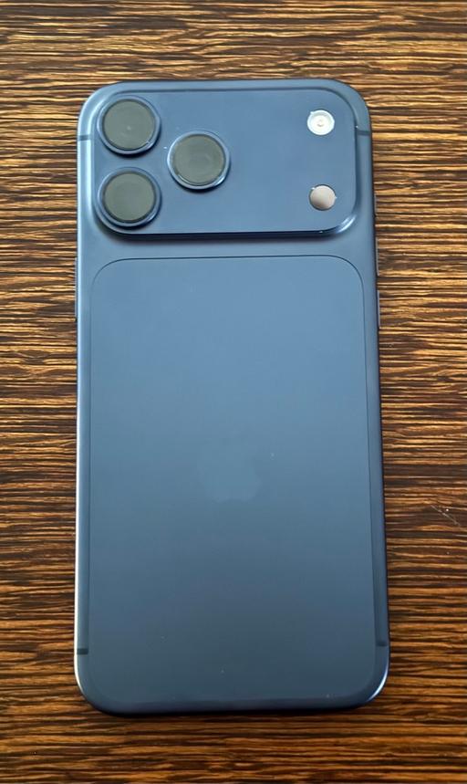 Buy & Sell Altrincham Trafford - Photos for iPhone 17 Pro Max 256GB - eSIM only