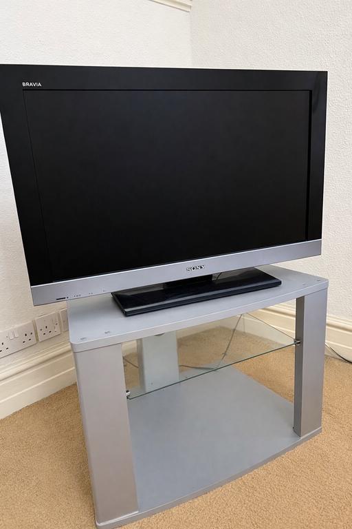 Buy & Sell Croydon Town Centre Croydon - Photos for Sony Bravia TV 32” + TV stand. No remote