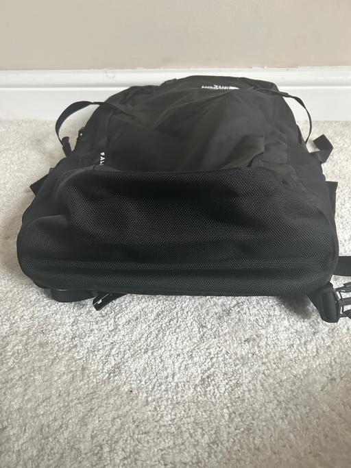 Buy & Sell Manor Park East London - Photos for The North Face Backpack - Fallline Brand New