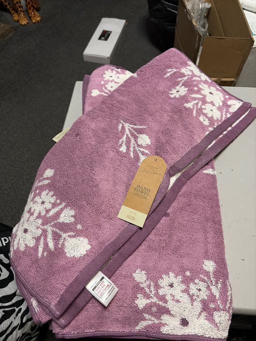 Buy & Sell Duckmanton Chesterfield - Photos for George home Stacey Solomon hand towels