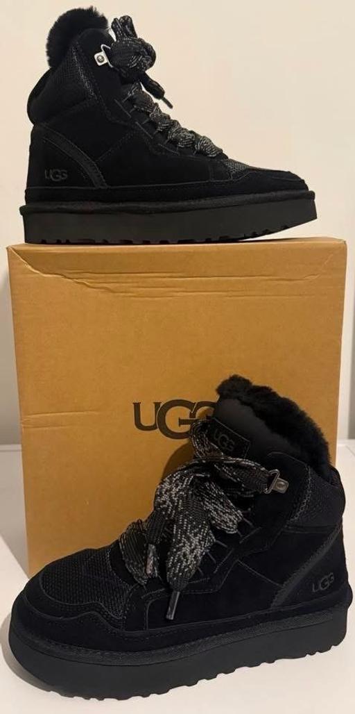 Buy & Sell Mansfield Woodhouse Mansfield - Photos for UGG Australia trainers size 5 more a 4