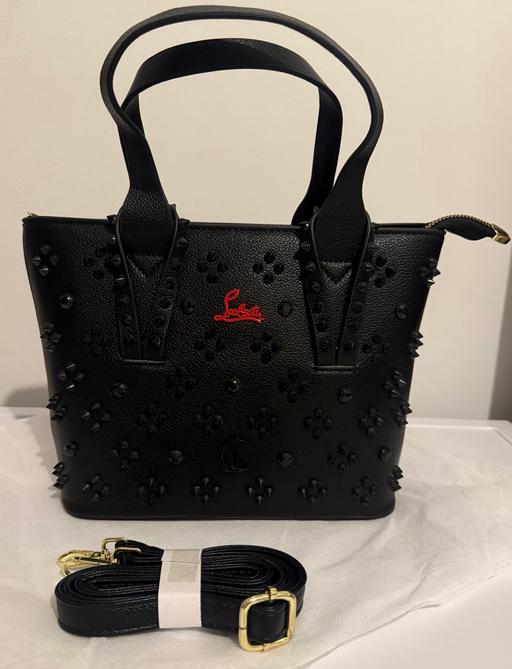 Buy & Sell Mansfield Woodhouse Mansfield - Photos for Amazing black CL handbag comes with dustbag