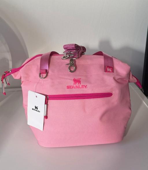 Buy & Sell Mansfield Woodhouse Mansfield - Photos for Stanley lunch bag pink brand new with tag on