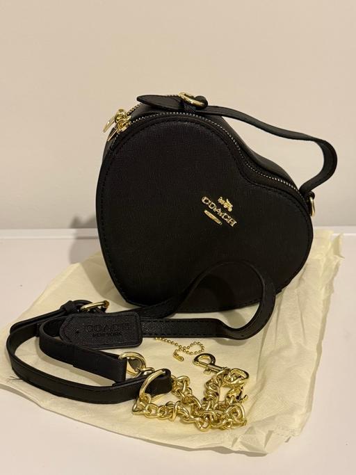 Buy & Sell Mansfield Woodhouse Mansfield - Photos for Amazing love heart shaped handbag