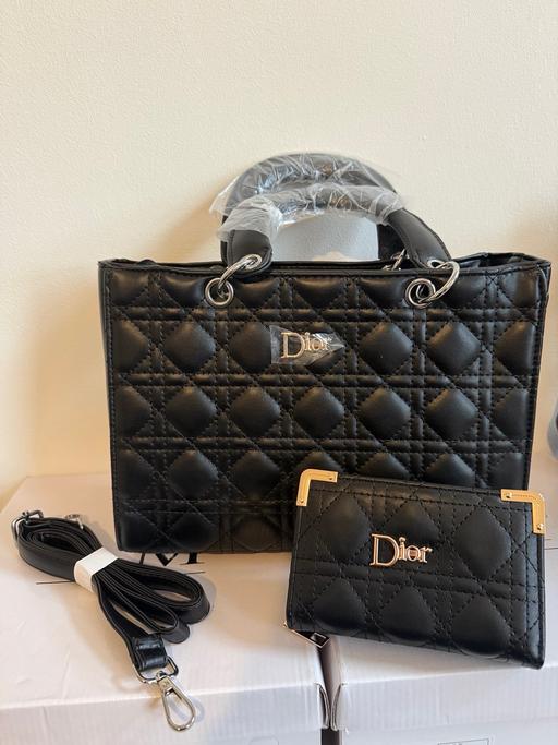 Buy & Sell Mansfield Woodhouse Mansfield - Photos for Amazing set handbag and purse