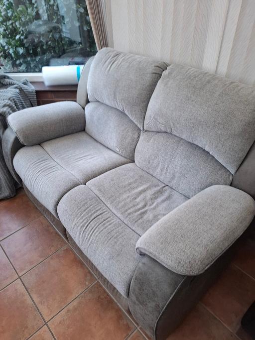 Buy & Sell Premier Business Park Walsall - Photos for 2 seater settee