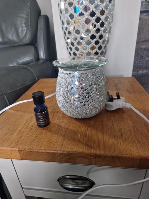 Buy & Sell Scholes Rotherham - Photos for Silver glitter oil lamp & new habitat oil