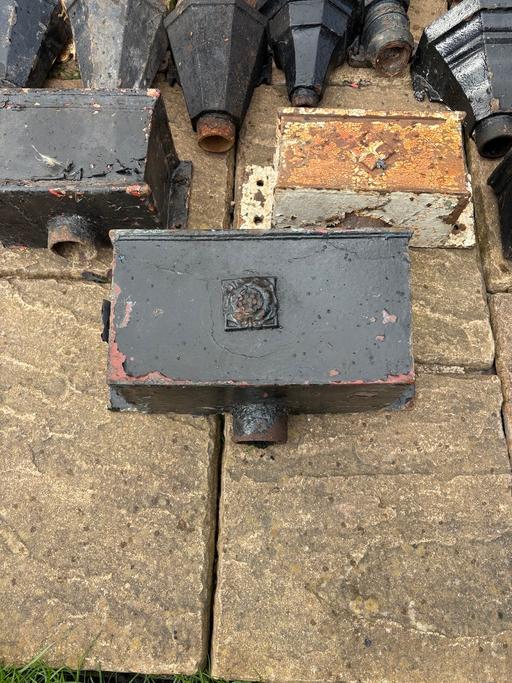 Buy & Sell Bilston Wolverhampton - Photos for 15 drain hoppers