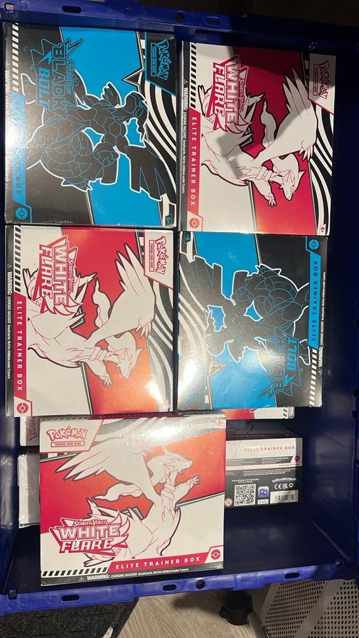 Buy & Sell Castle Green East London - Photos for Black bolt white flare etb