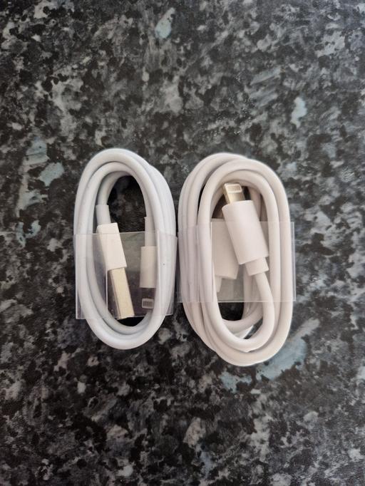 Buy & Sell Aylestone Leicester - Photos for brand new iPhone cables x2