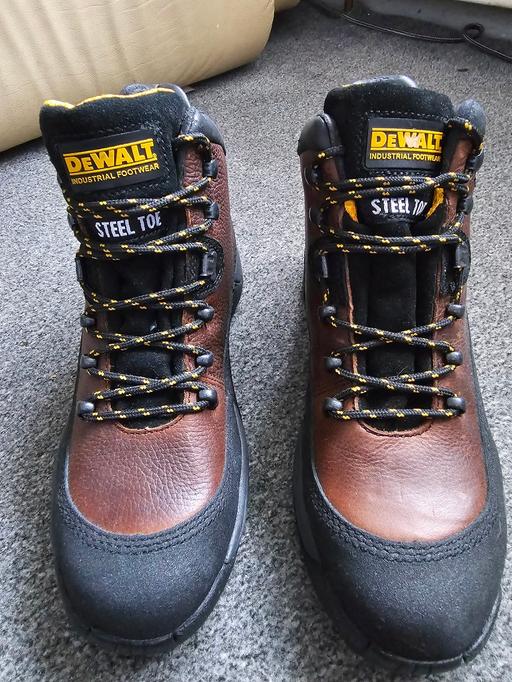 Buy & Sell Knuston North Northamptonshire - Photos for dewalt Newark Waterproof Safety Hiker Boots 8