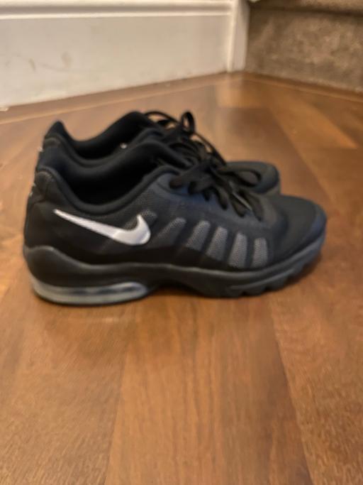 Buy & Sell Oldbury Sandwell - Photos for Nike trainers