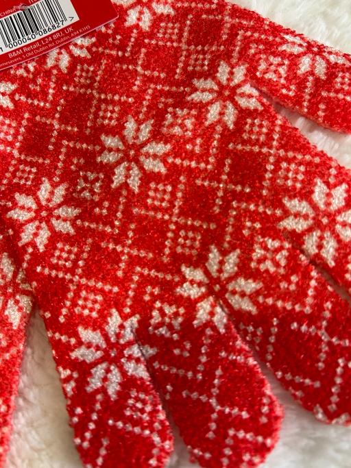 Buy & Sell Broadgreen Knowsley - Photos for Exfoliating gloves. Twin pack. Red or white.