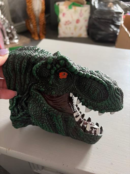 Buy & Sell Duckmanton Chesterfield - Photos for Dinosaur hand puppet