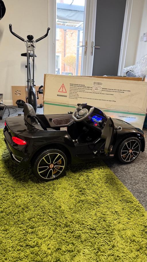 Buy & Sell Stratton Business Park Central Bedfordshire - Photos for BENTLEY EXP12 Battery operated ride on car