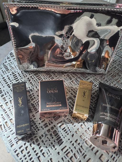 Buy & Sell Gleadless Valley Sheffield - Photos for black opium gift set