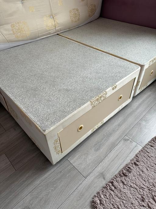 Buy & Sell Stratford East London - Photos for King Size Divan Bed & 2 Draws