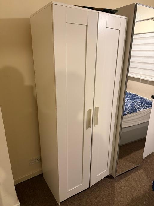 Buy & Sell Knightsbridge Central London - Photos for Wardrobe in white