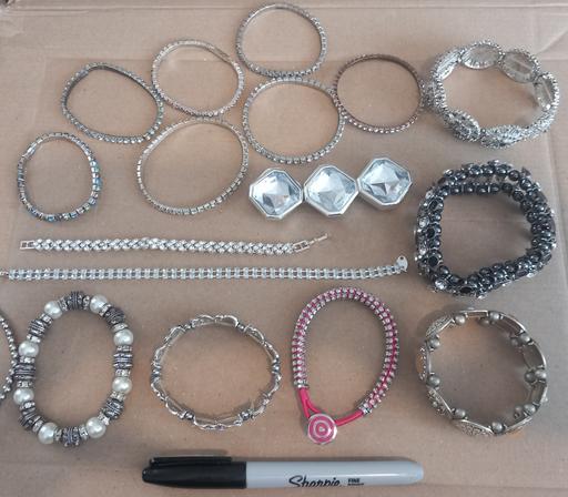 Buy & Sell Thatto Heath Saint Helens - Photos for 17 beautiful gemstone bracelets