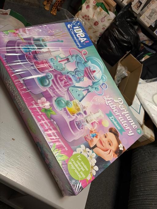 Buy & Sell Duckmanton Chesterfield - Photos for Idea clementoni perfume laboratory