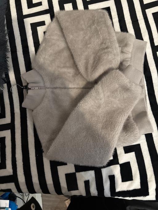 Buy & Sell Anerley South East London - Photos for Grey furry jacket
