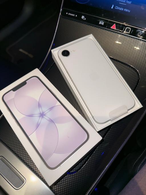 Buy & Sell Canary Wharf East London - Photos for BRAND NEW IPHONE 17E UNLOCKED WHITE 256GB