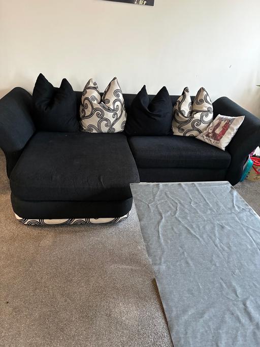 Buy & Sell Elstow Bedford - Photos for Black and white sofa, very good condition