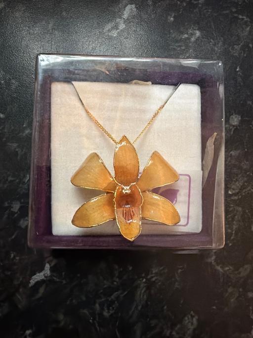 Buy & Sell Stechford Birmingham - Photos for Glass flower necklace