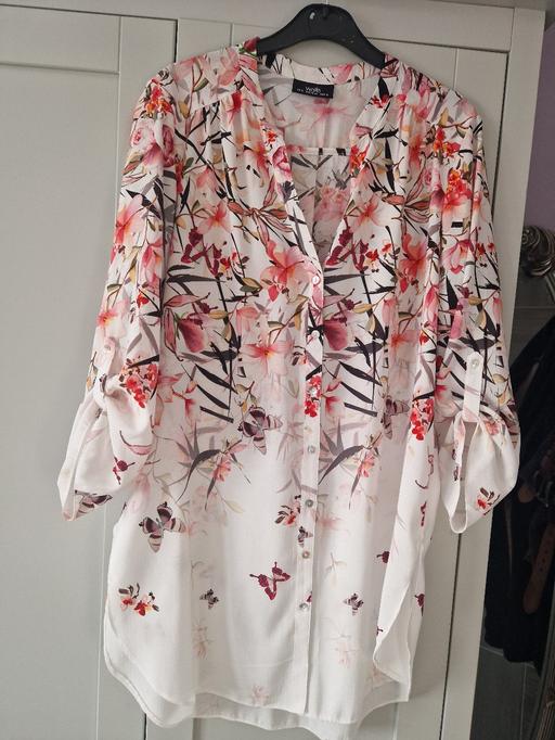 Buy & Sell Scholes Rotherham - Photos for Wallis top size M