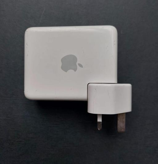 Buy & Sell Newbridge Wolverhampton - Photos for Genuine Apple AirPort Express Wi-Fi Base