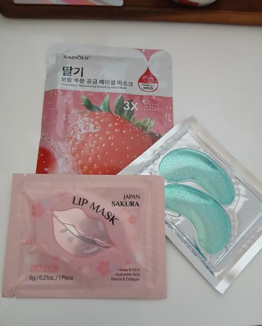 Buy & Sell Radcliffe Bury - Photos for Face/Lip/Eye Masks New