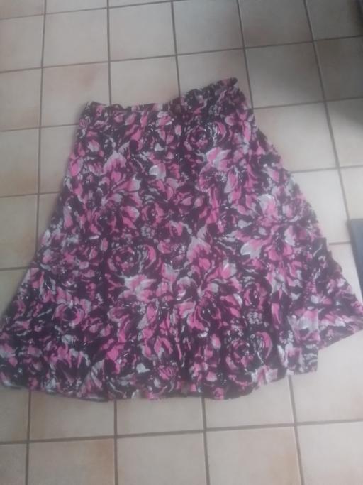 Buy & Sell Aldridge Walsall - Photos for LADIES M/S SKIRT