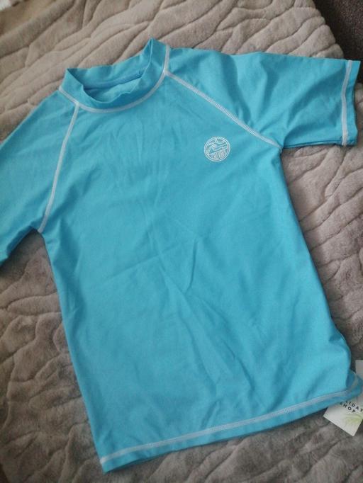 Buy & Sell Heath Town Wolverhampton - Photos for New age 8 to 9 year old swim top